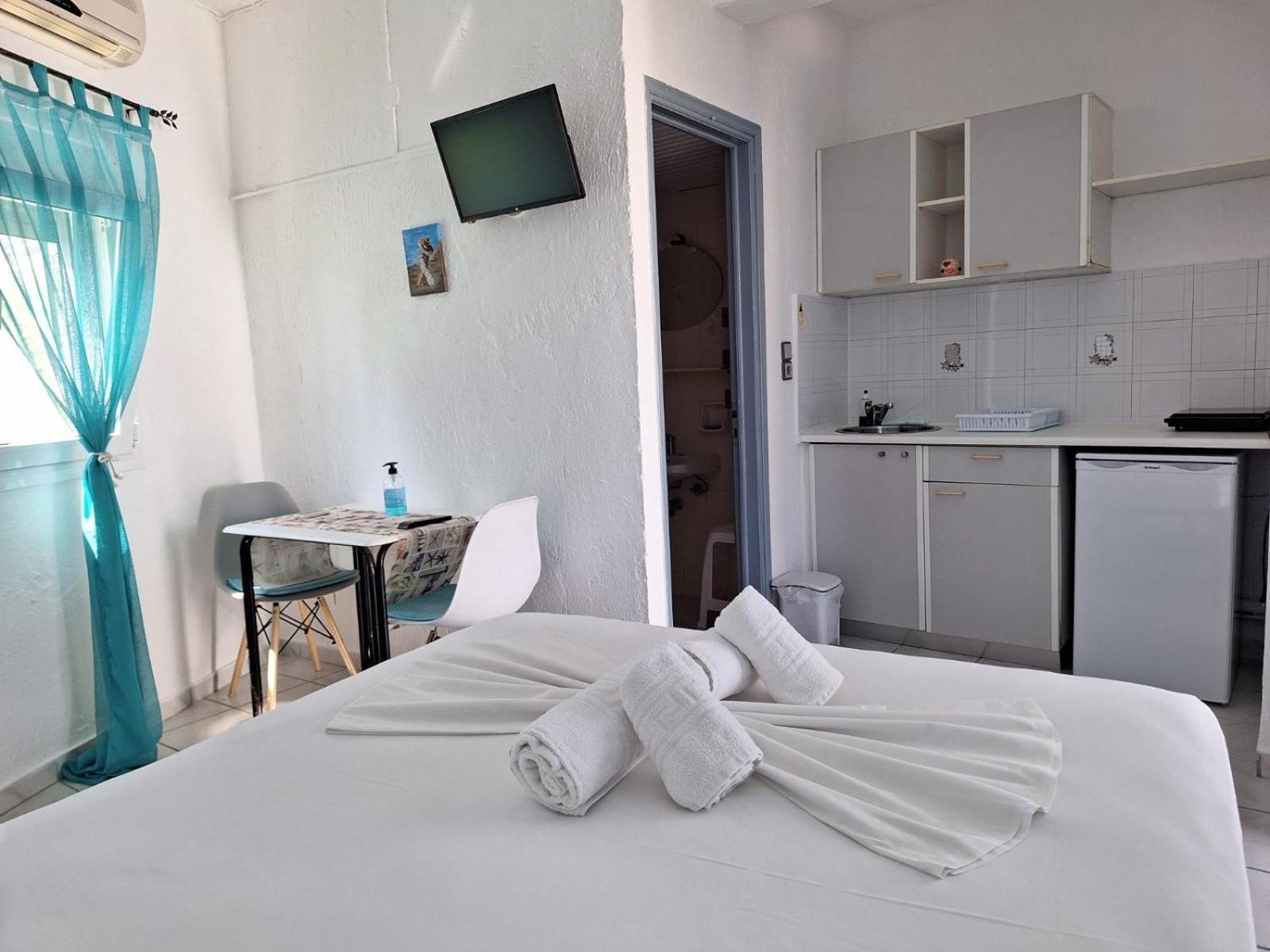 Βig Βlue Apartments Makrýgialos 외부 사진