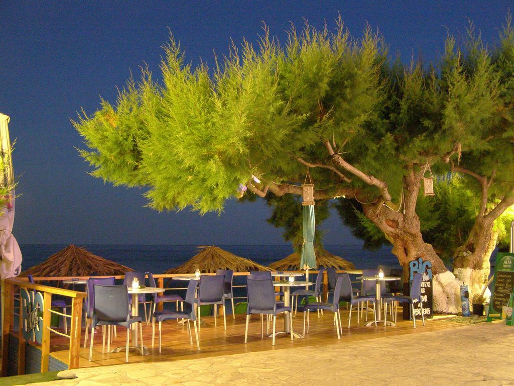 Βig Βlue Apartments Makrýgialos 외부 사진